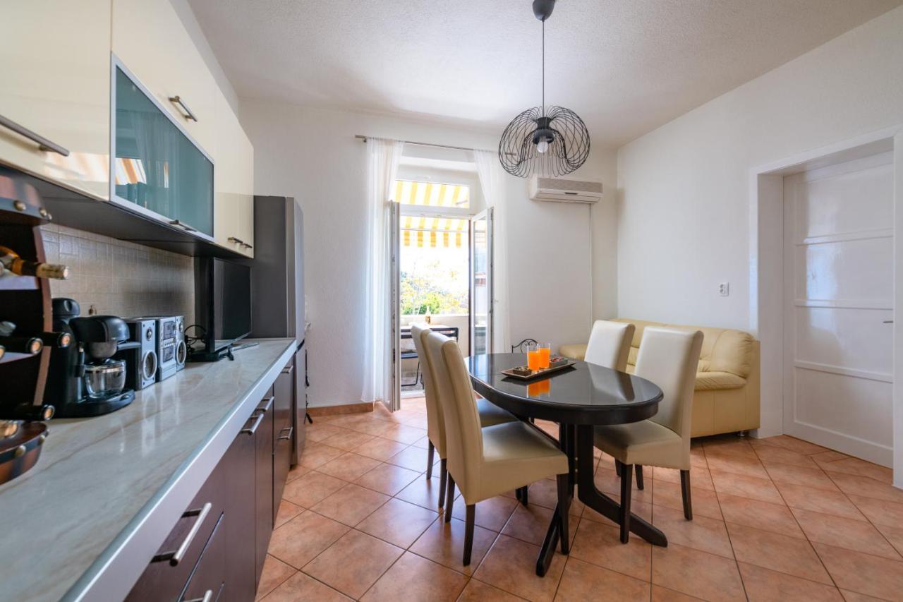Apartment Dobric Koromačno Dış mekan fotoğraf