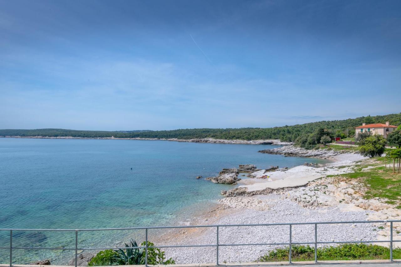 Apartment Dobric Koromačno Dış mekan fotoğraf